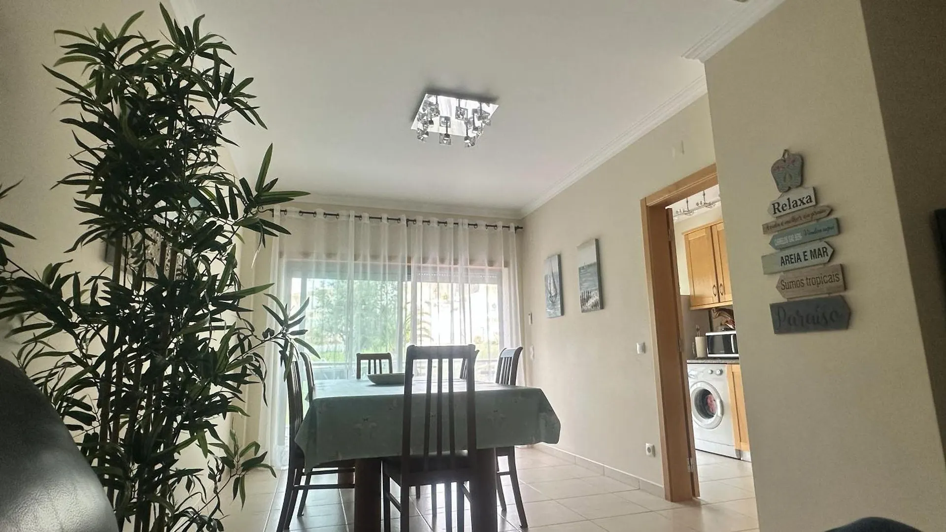 Charmant Appartement A 1Km De La Plage, Avec Piscine A Albufeira